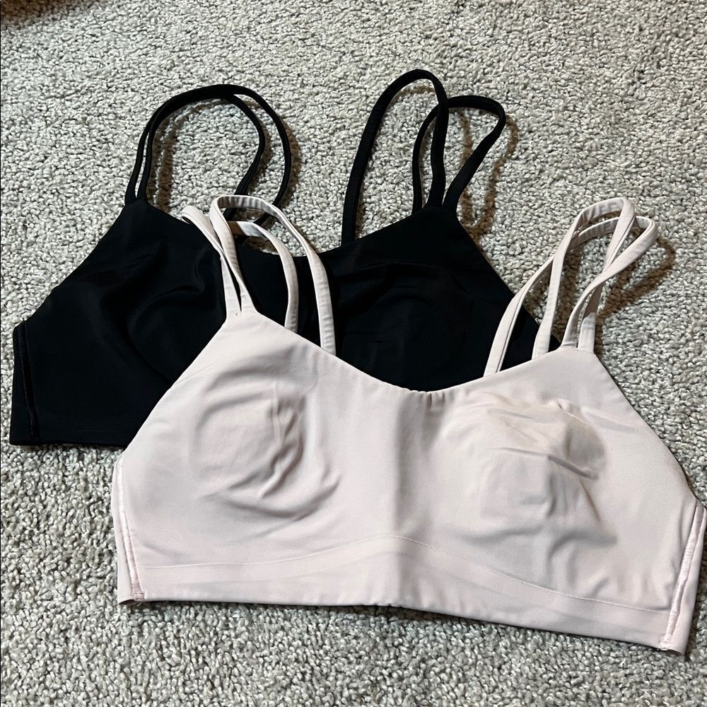 Size 6 - Bundle 2 lululemon athletica Double-Strap Sports Bras Black and Blush